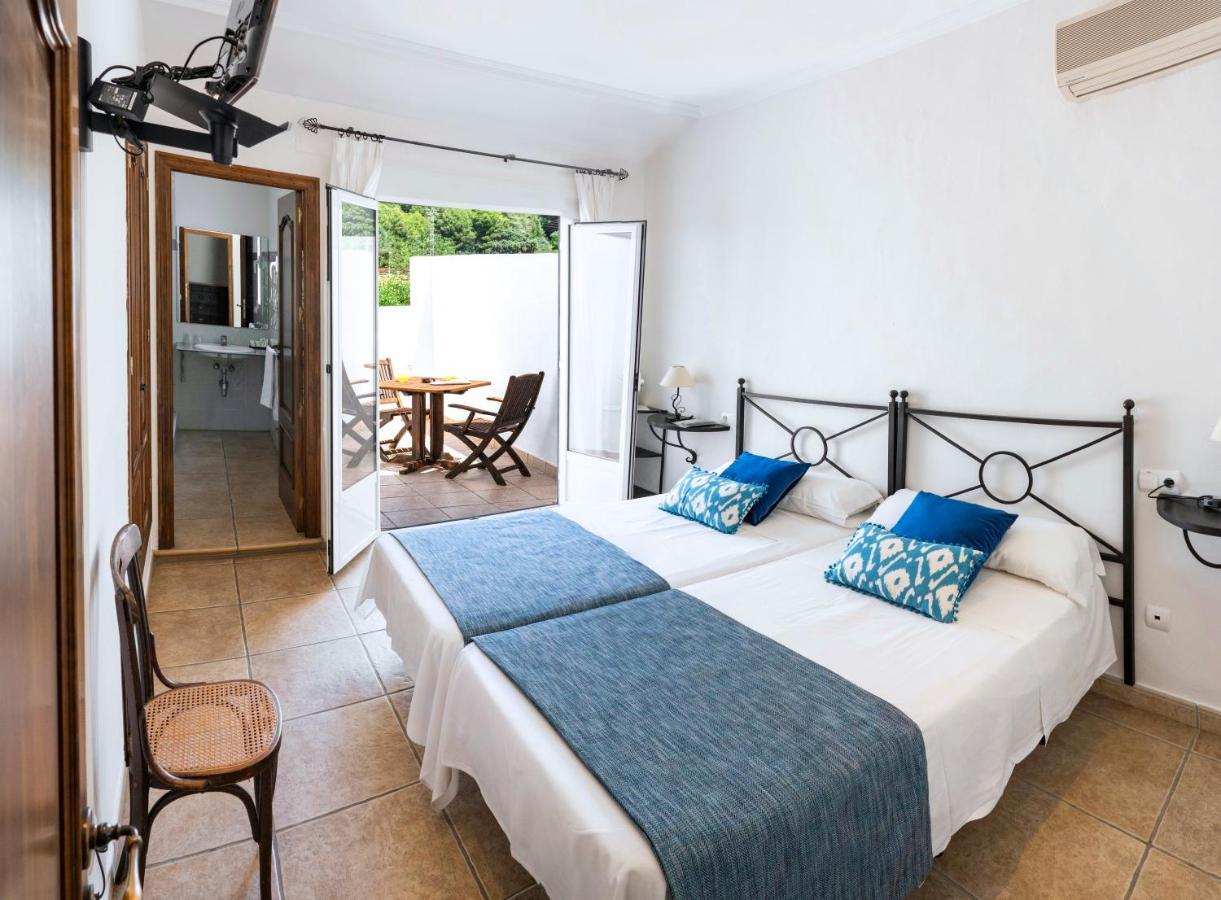 Hostal Tres Molins Jesus Pobre Bagian luar foto