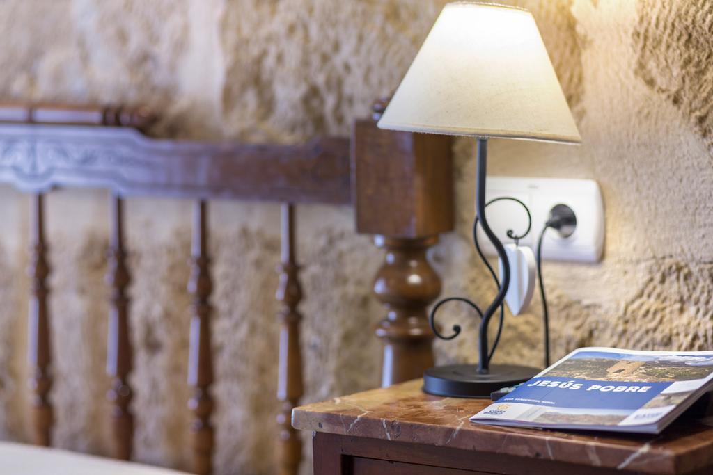 Hostal Tres Molins Jesus Pobre Bagian luar foto